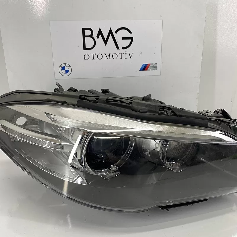 BMW F10 Lci Xenon Adaptive Sağ Far 63117343908 ( Orjinal)