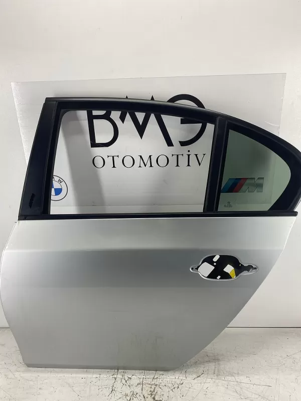 BMW E60 Sol Arka Kapı 41527202341 (Gri)