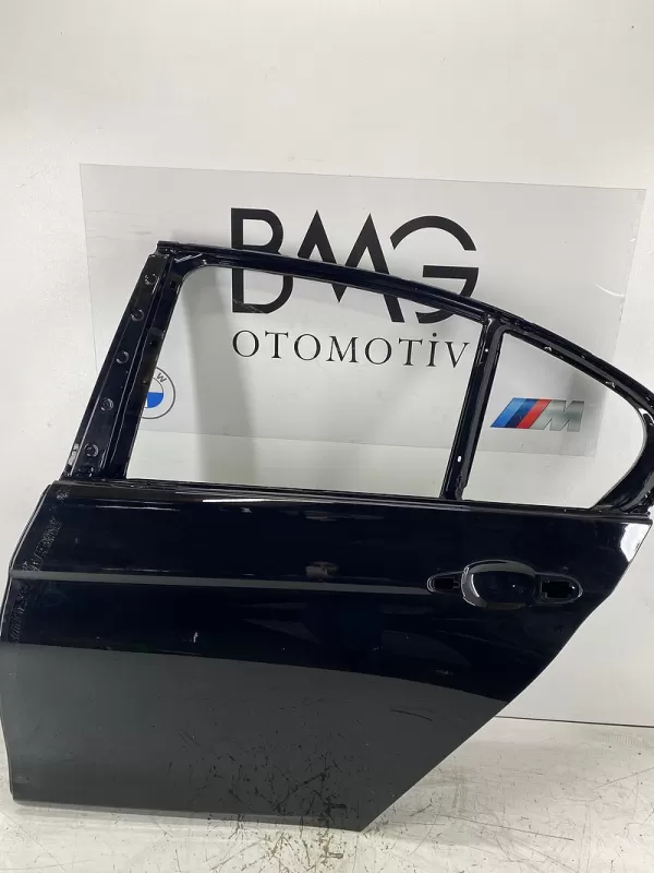 BMW F30 Sol Arka Kapı 41007298513 (Siyah Metalik)