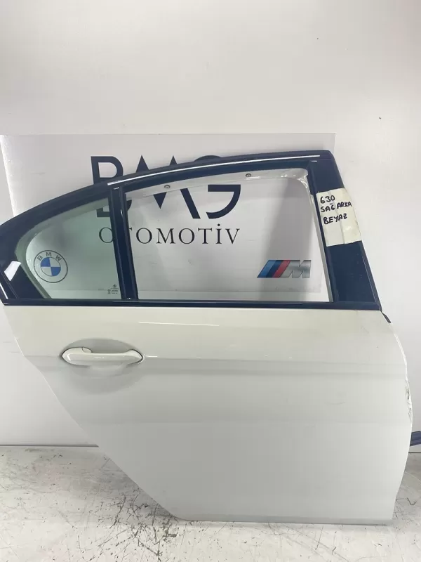 BMW G30 Sağ Arka Kapı 41007408964 (Beyaz)