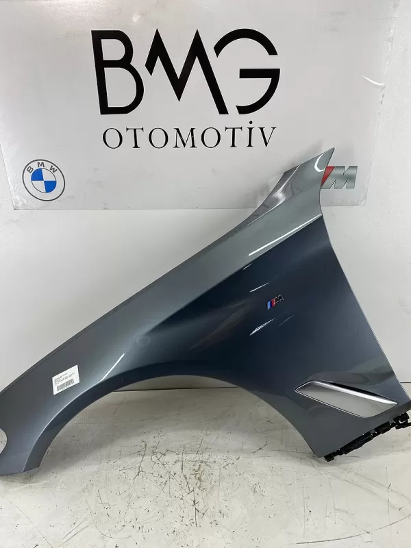 BMW G30 Sol Ön Çamurluk 41007443687 (Füme)