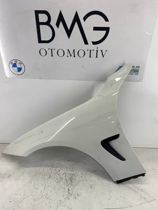 BMW F36 Sol Ön Çamurluk 41357438441 (Beyaz)