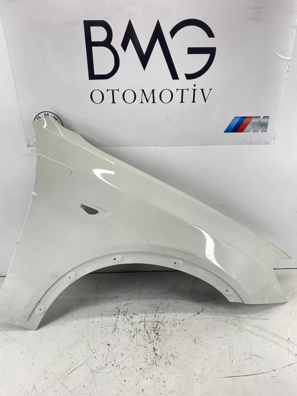 BMW X3 F25 Sağ Ön Çamurluk 41357267324 (Beyaz)