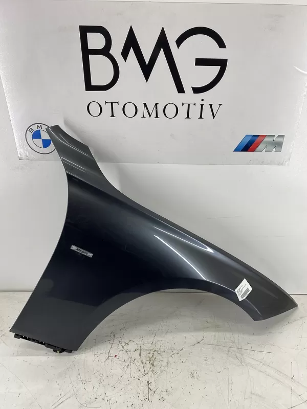 BMW F30 Lci Sağ Çamurluk 41007438440 (Füme Metalik)