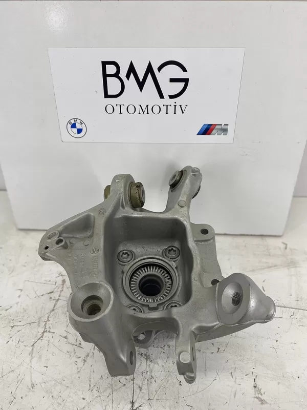 BMW G30 Sol Arka Taşıyıcı 33306866335 ( Orjinal)