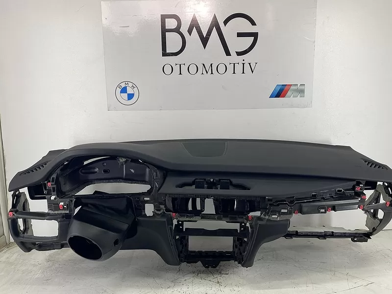 BMW X6 F16 Göğüs 51459298914 (Siyah)