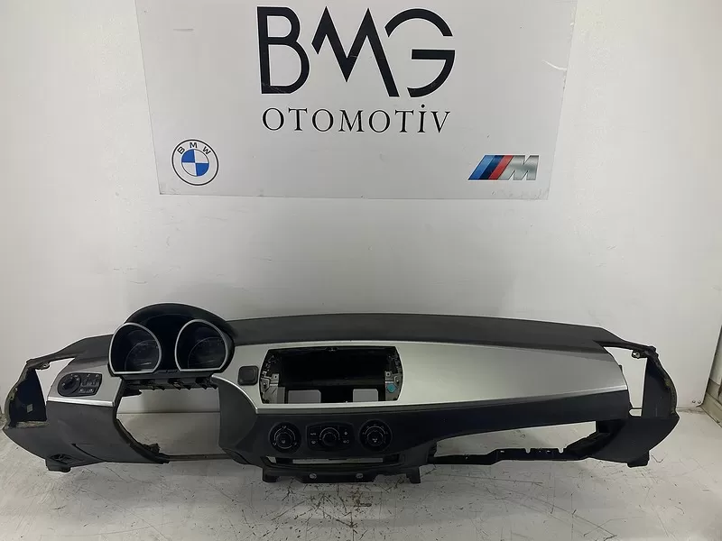 BMW Z4 E85 Göğüs 51457046486 (Siyah)