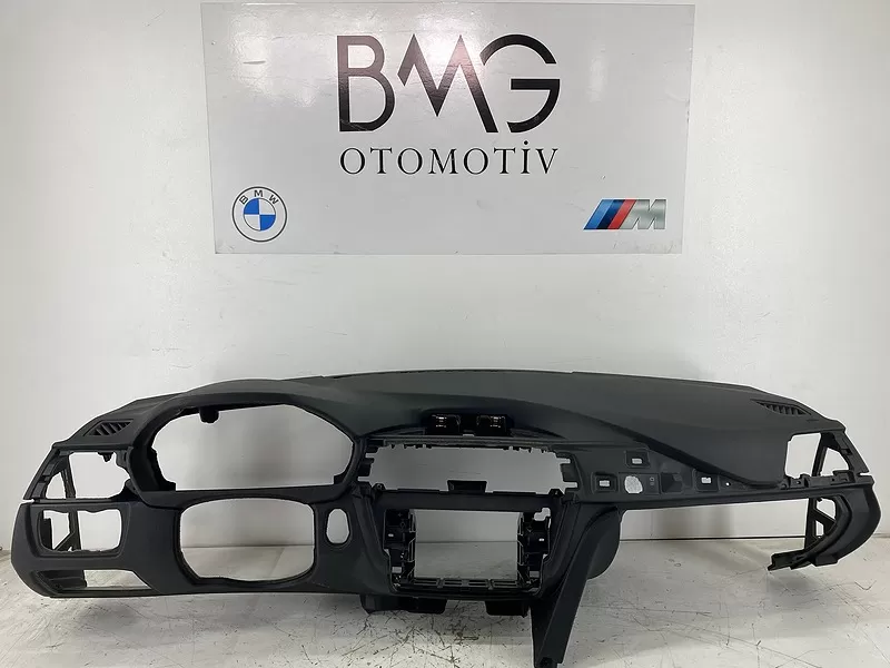 BMW F30 Torpido 51456063189 (Siyah)