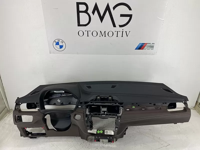 BMW X1 F48 Torpido 51456969854 | F48 Dikişli Torpido (Kahverengi)
