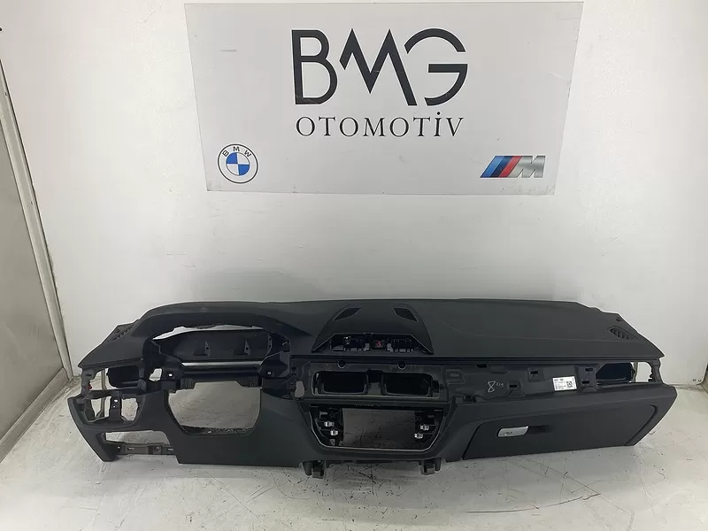 BMW G30 Göğüs 51459868753 (Siyah)