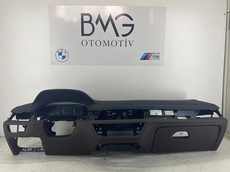 BMW G11 Torpido 51459388882 | G11 Dikişli Torpido (Kahverengi)