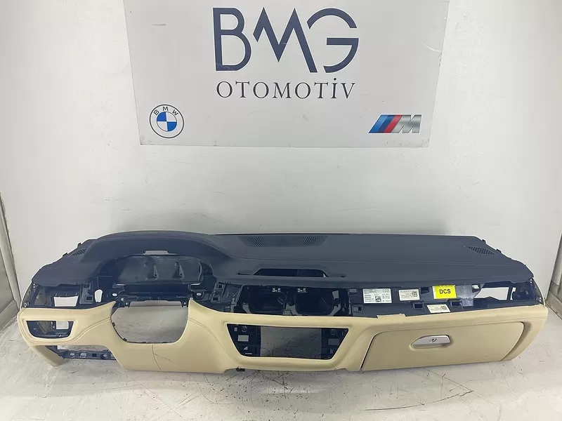 BMW G11 Torpido 51459389022 | G11 Head-Up Dikişli Torpido (Bej)