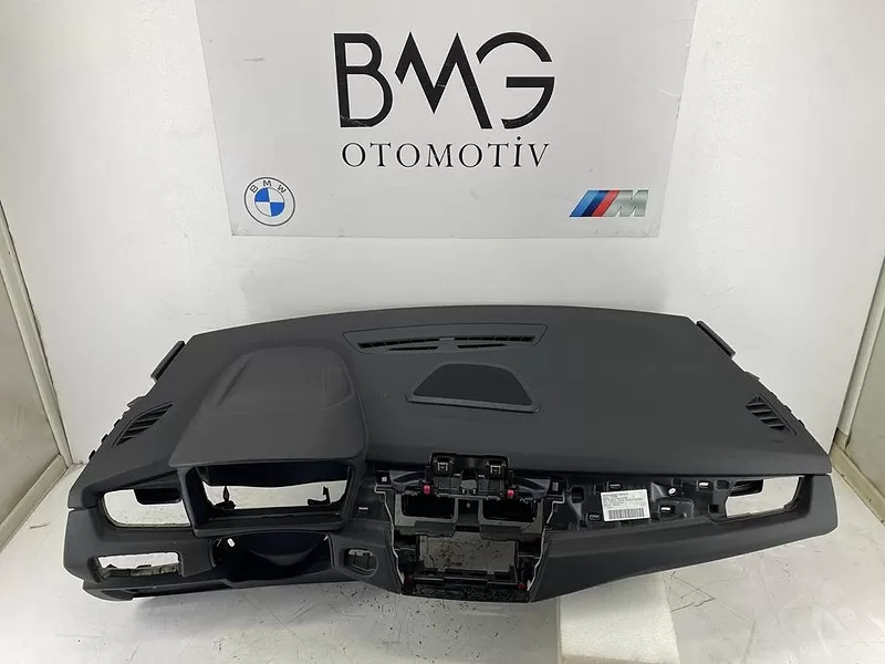 BMW F45 Göğüs 51459378436 (Siyah)