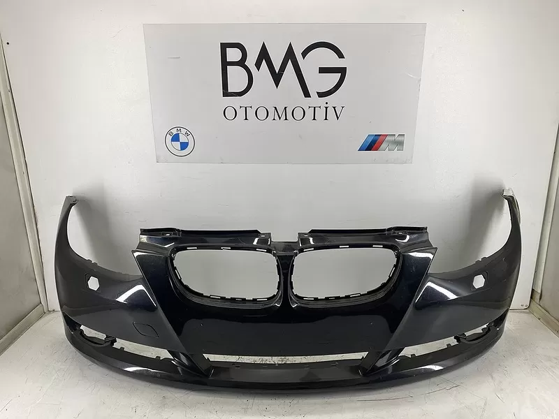 BMW E93 Ön Tampon 51117181306 (Siyah)