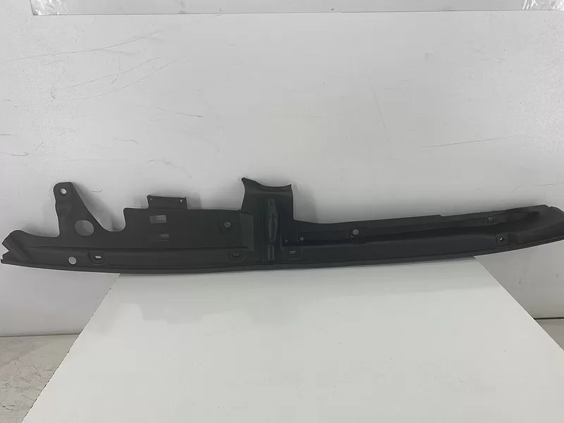 BMW G30 Sol Çamurluk Üst Kaplama 51767349605 (Yeni Orjinal)