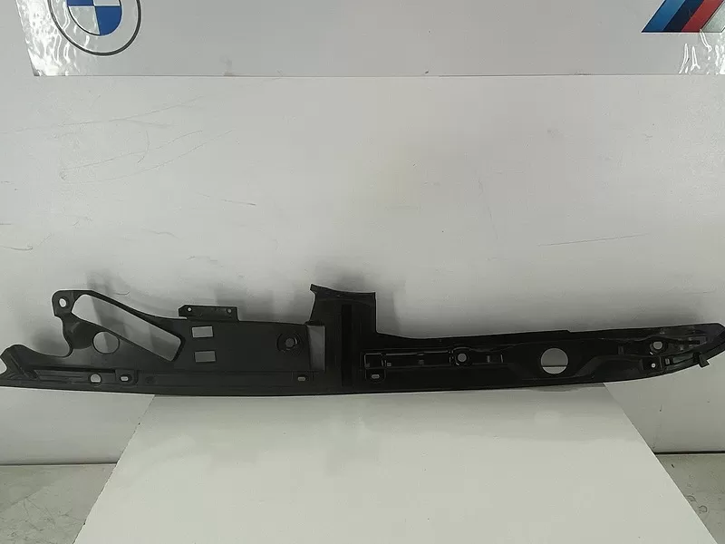 BMW G30 Sağ Çamurluk Üst Kaplama 51767349606 (Yeni Orjinal)