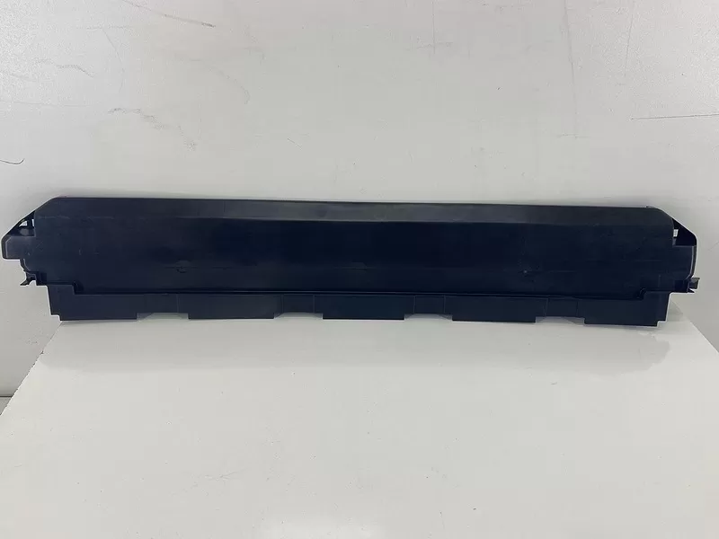 BMW G32 Radyatör Kasası Üst Kapak 17118632115 (Benzinli)