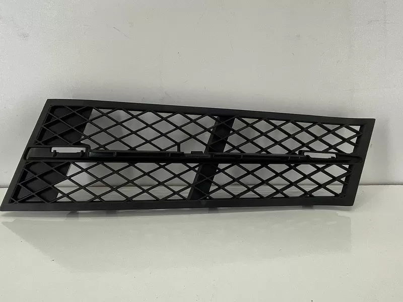 BMW F10 Tampon Sis Izgarası 51117200697 (Sol)