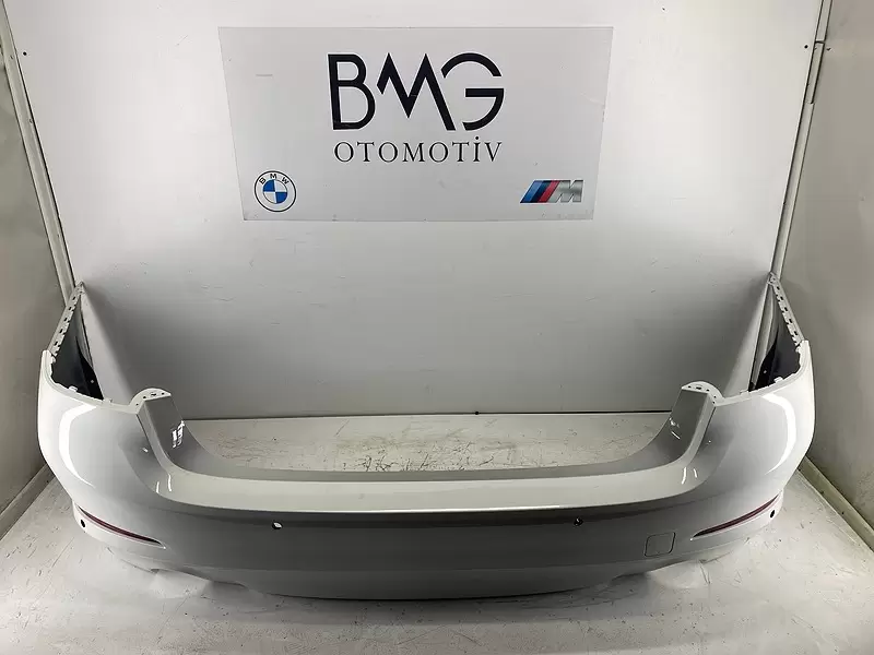 BMW G30 Arka Tampon 51127475601 (Beyaz)