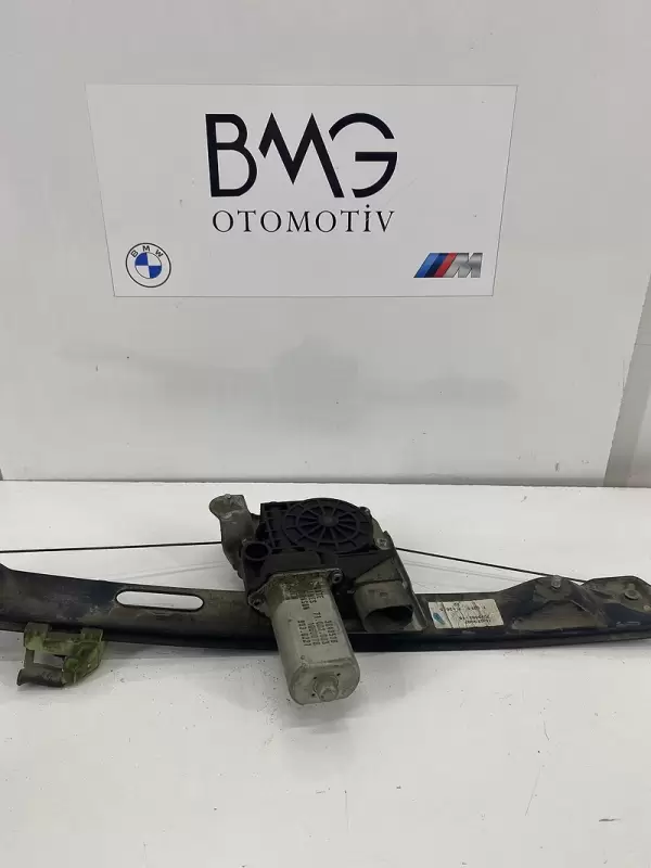 BMW E90 Sol Arka Cam Kirkosu 51337140589 ( Orijial)