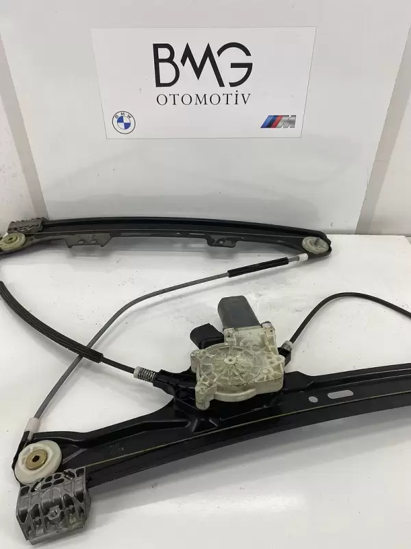 BMW E60 Sol Ön Cam Kirkosu 51337184383 ( Orijinal)