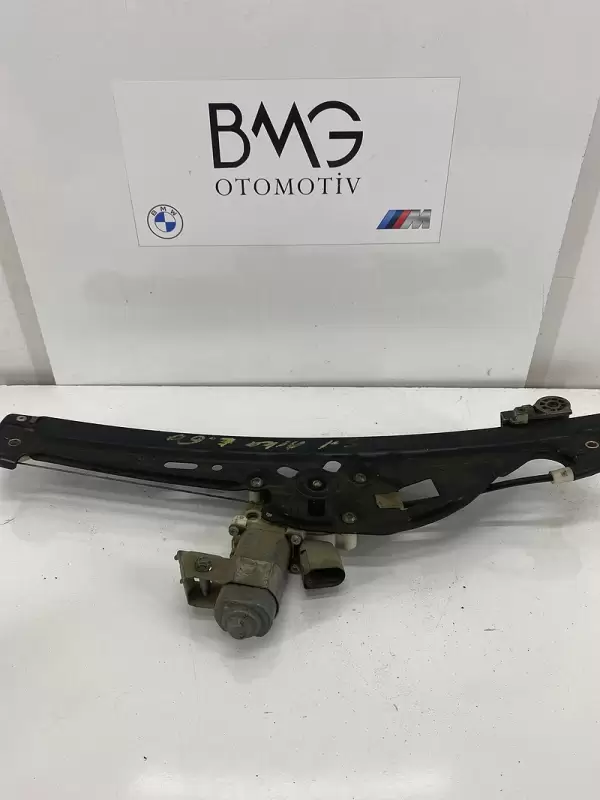 BMW E60 Sol Arka Cam Kirkosu 51357184745 ( Orijinal)