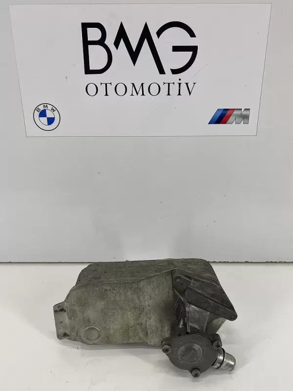 BMW E90 Lci Şanzıman Yağ Soğutucu 172175294499 | N45-N46-N47 Yağ Soğutucu - E90 Lci Şanzıman Isı Eşanjörü ( Orjinal)