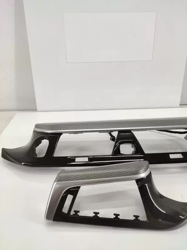 BMW G30 Beyaz Karbon Trim Seti