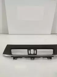 BMW X2 F39 Ahşap Desenli Orta Trim - 3