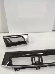BMW X1 F48 Koyu Ahşap Desenli Trim Seti - 3