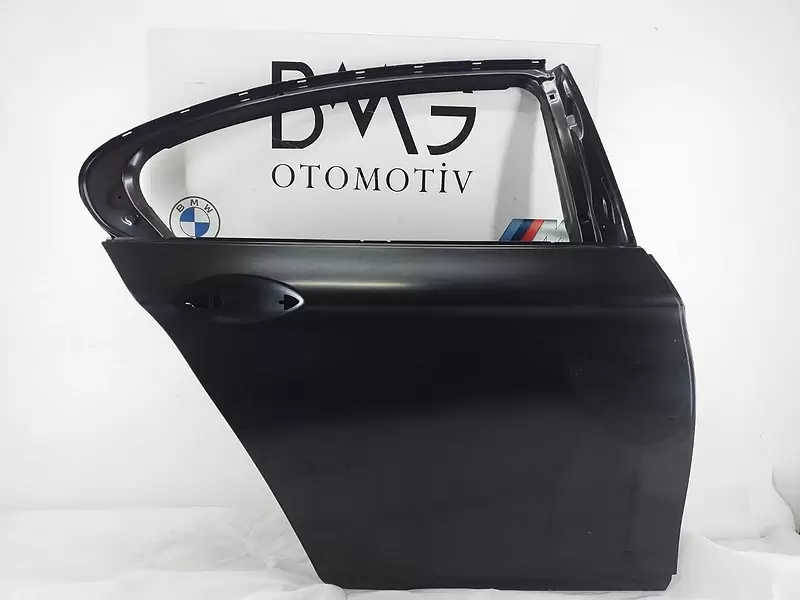 BMW F10 Lci Sağ Arka Kapı 41007206214 (Yeni Orijinal)