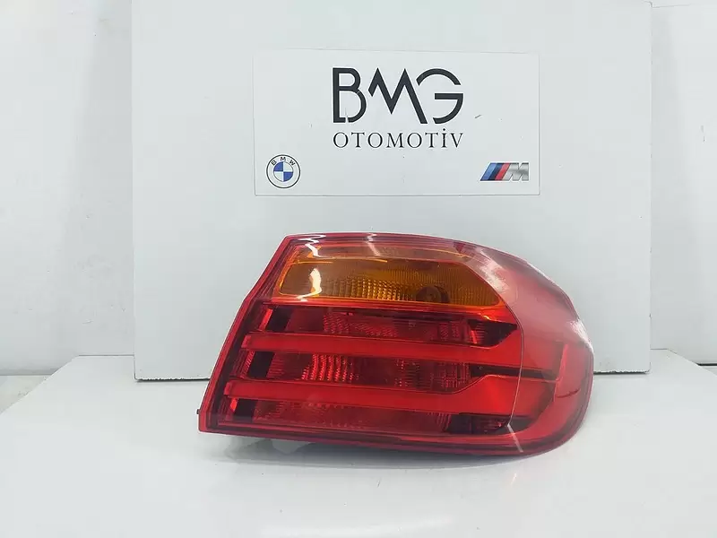 BMW F32 Sağ Dış Stop Lambası 63217296098 ( Orijinal)