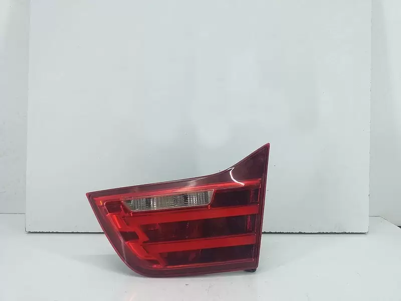 BMW F36 Sağ İç Stop Lambası 63217296102 ( Orijinal)