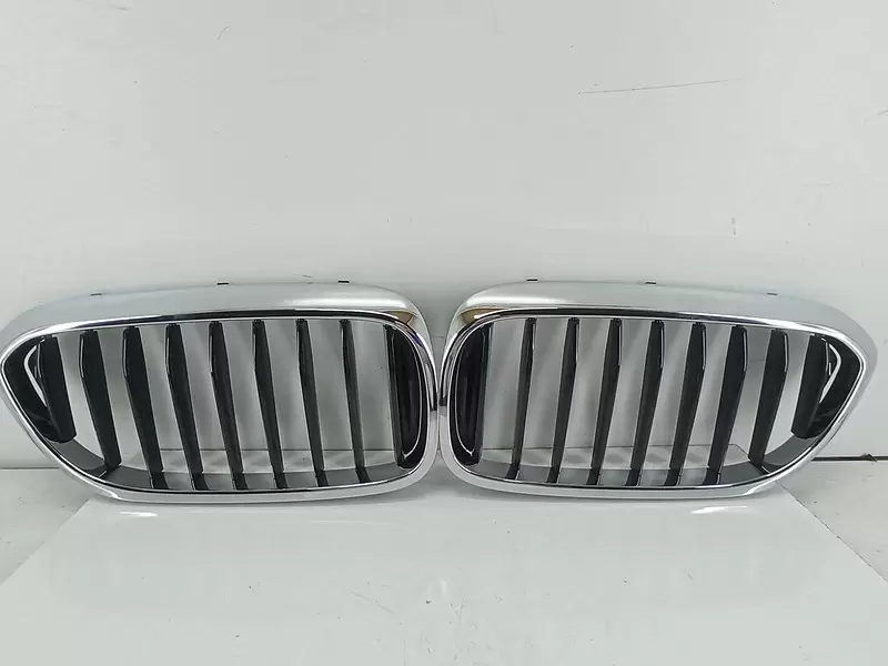 BMW G30 Basis Ön Panjur Sağ-Sol Takım 51137383519-51137383520 | G30 Basis Ön Böbrek-Izgara Takım (Yeni Orijinal)