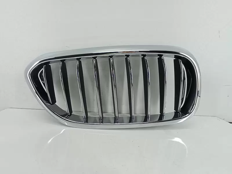 BMW G30 Luxury Sağ Panjur 51137390866 | G30 Luxury Sağ Böbrek-Izgara (Yeni Orijinal)