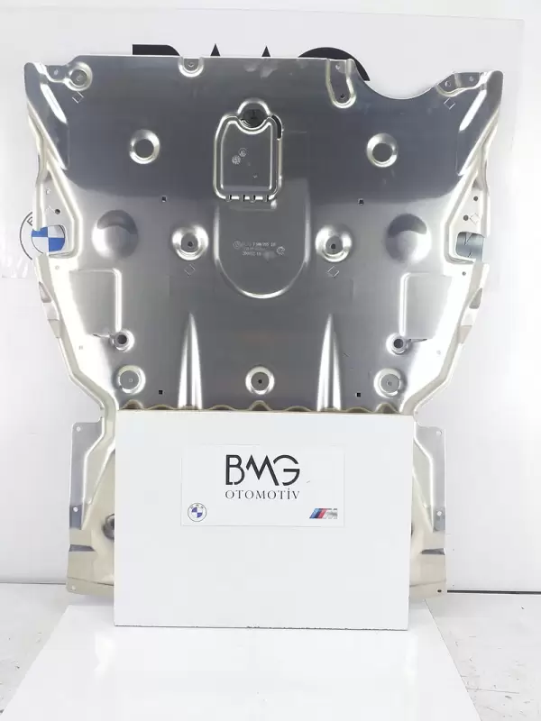 BMW F32 Motor Alt Muhafaza 51757300355 - 51757241772 | F32 Alüminyum Alt Muhafaza (Yeni Orijinal)