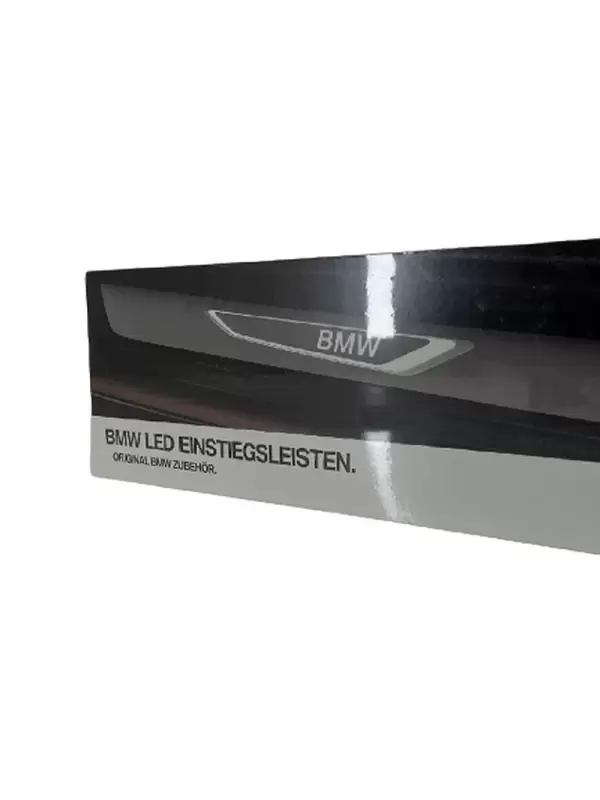 M PERFORMANCE IŞIKLI KAPI BASAMAKLARI X4 F26 (ORİJİNAL LİSANSLI)