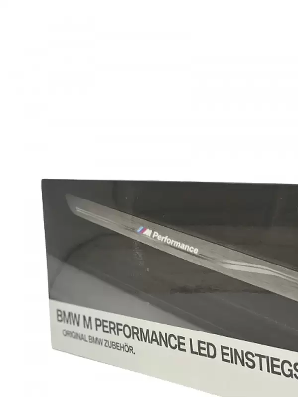 M PERFORMANCE IŞIKLI KAPI BASAMAKLARI X6 M F86 (ORİJİNAL LİSANSLI)