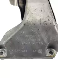 BMW F32 Motor Bağlantı Ayağı 22116784824 | F32 N20 4.20iX - 4.28iX Motor Kulağı (Sağ) - 5