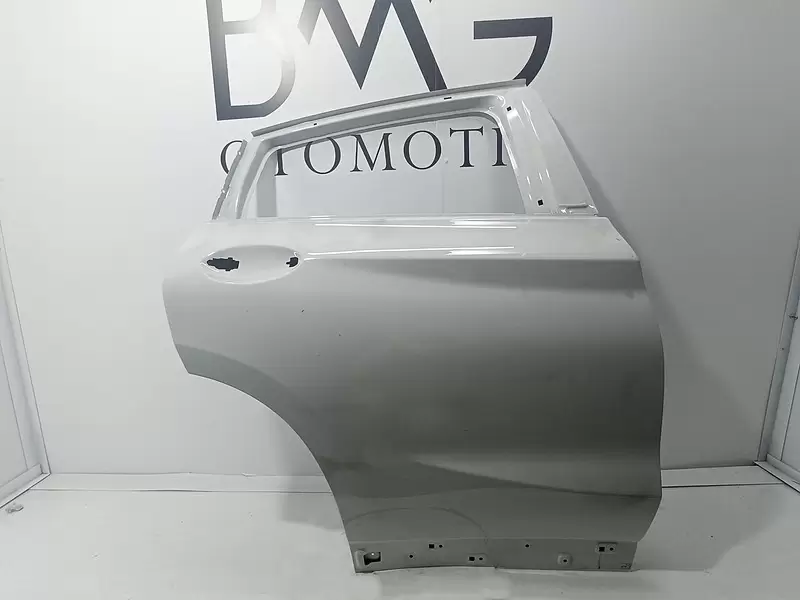 BMW X4 G02 Sağ Arka Kapı (Beyaz)