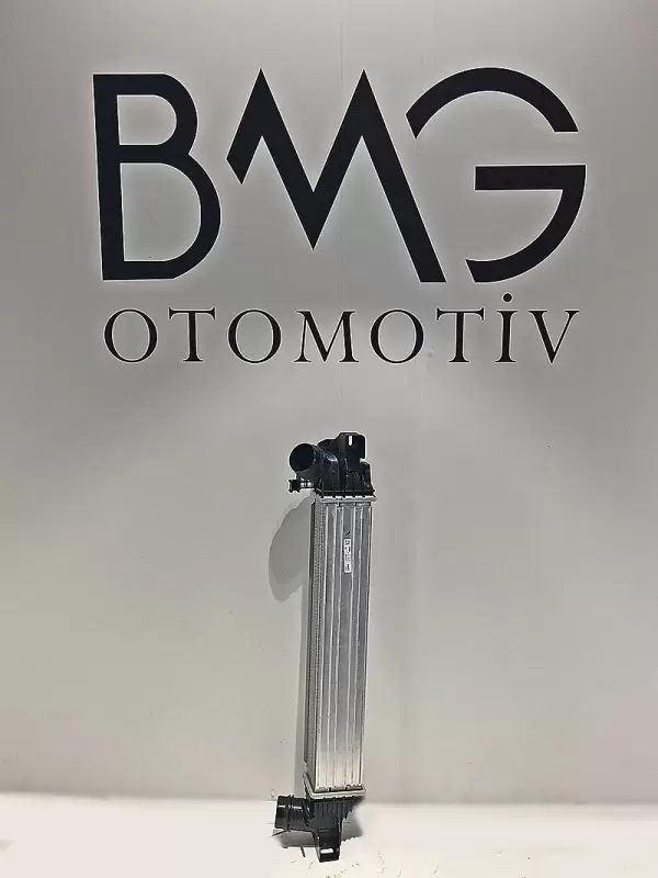 BMW F44 İnterkol Radyatörü 17517617597 | F44 B38İnterkol Radyatörü (Yeni Orijinal)