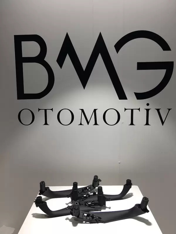 BMW G30 İÇ KAPI KOLU TUTAMAK SET SİYAH 4 PARÇA 51427438767