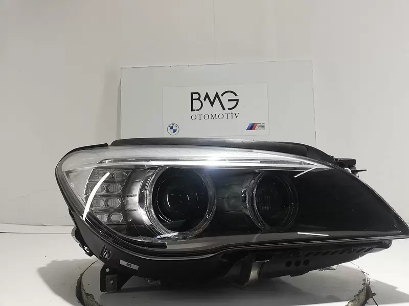 BMW F01 Adaptive Sağ Far