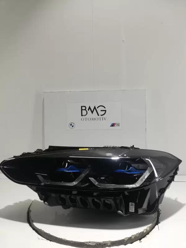BMW G22 Lazer Sol Far