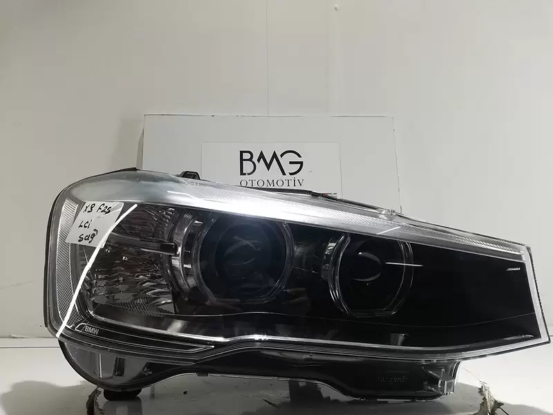 BMW X3 F25 Lci Sağ Far