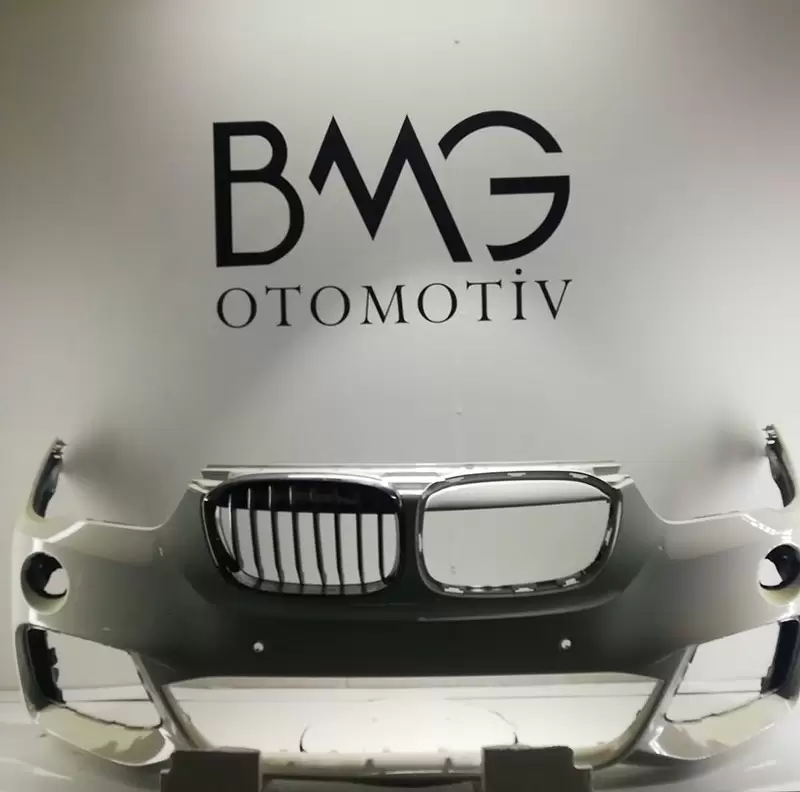BMW F48 X1 M Tampon Beyaz
