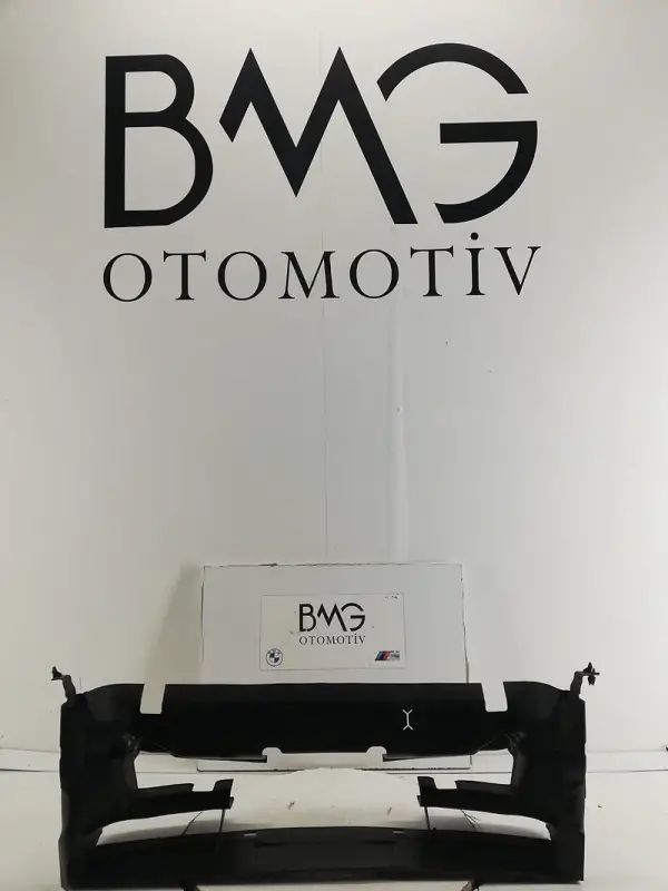 BMW F32 F33 F36 ÖN PANEL ALT MASKE BAKALİTİ 51747362288