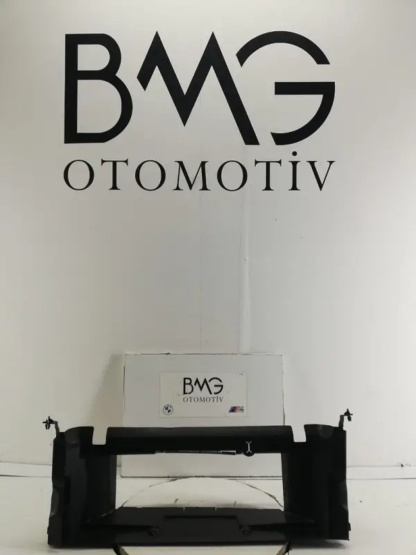 BMW F30 F31 M-SPORT ÖN PANEL ALT MASKE BAKALİTİ 51748054228
