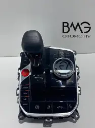 BMW M3 G80 Vites Kolu Paneli / Konsolu - 1