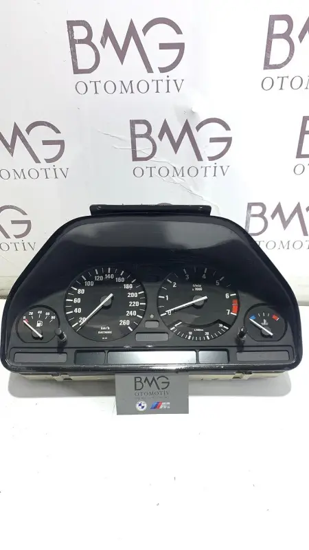 BMW 3 SERİSİ E30 M3 GÖSTERGE PANELİ 8351580